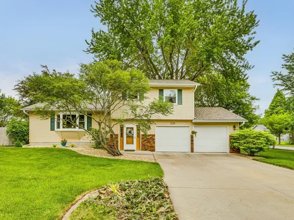 226 W Jefferson St, River Falls, WI 54022