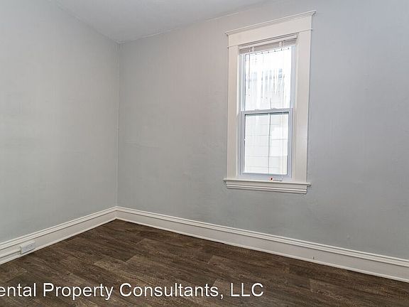 5th image of 924 Nagold St NW #2