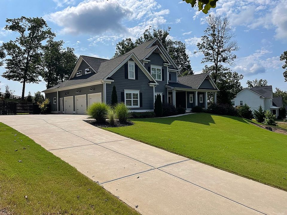 2nd image of 272 Red Gate Dr