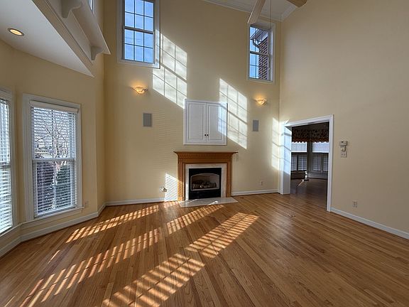 2nd image of 282 Walt Whitman Ave