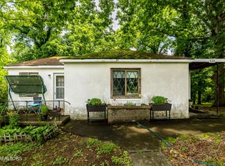 538 Binfield Rd, Maryville, TN 37801