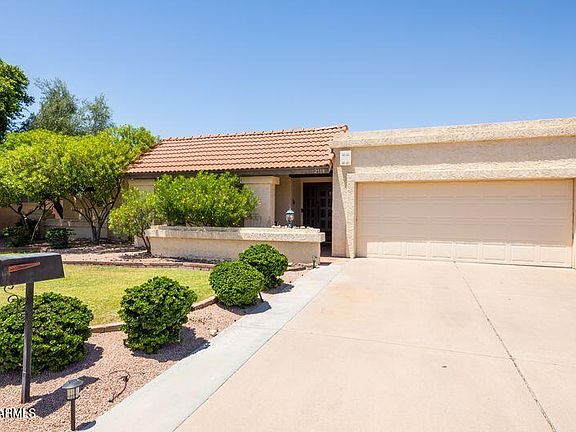 2nd image of 2118 E PEBBLE BEACH Drive