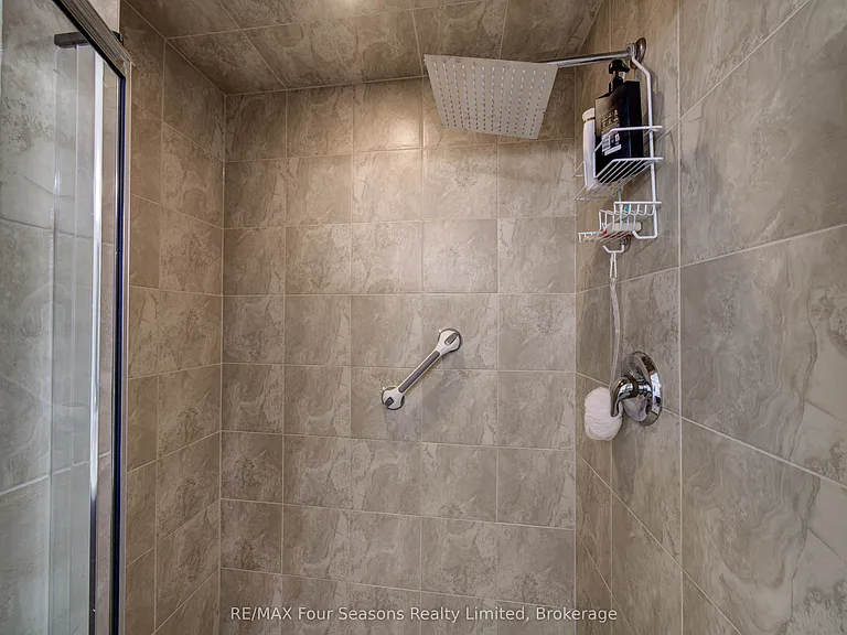 9 Brooke Ave — Photo 36