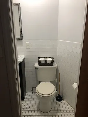 Rented by MCR Realty | media 38