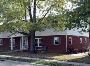 101 E Center St APT 3, Monticello, IL 61856