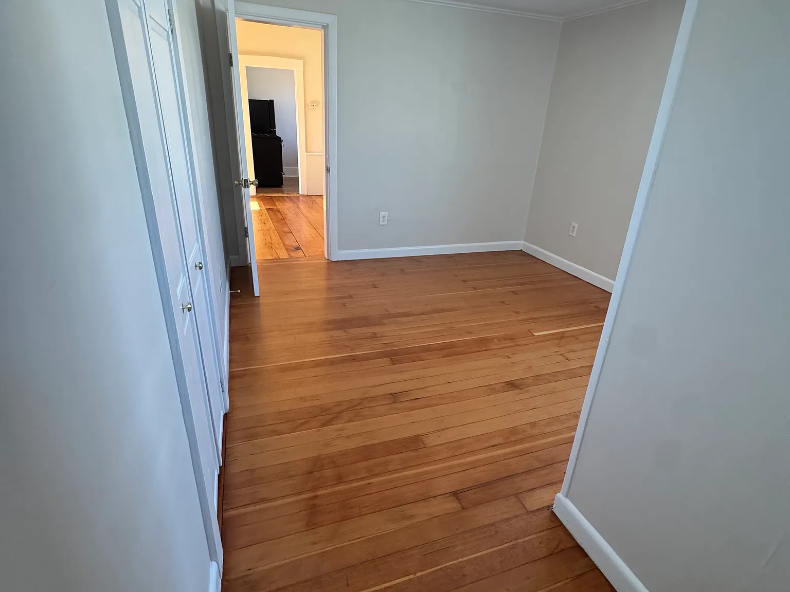 1 bed, 500 sqft, $1,750 — Photo 2