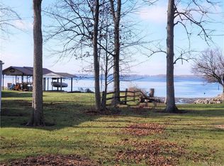 10393 Seminole Shore Dr, Huntsville, OH 43324