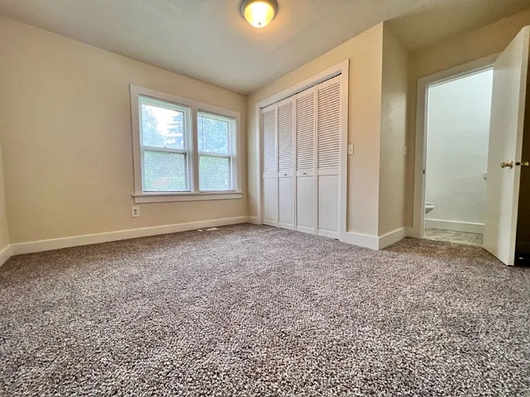 4022 N Christine St — Photo 12