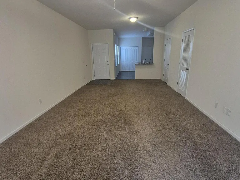 141 Whitland Way — Photo 8