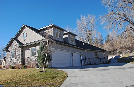 2nd image of 312 Morningside Ln N