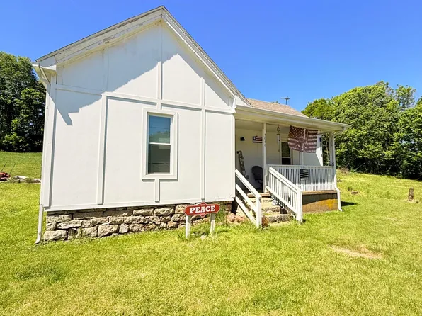 3050 Cane Ridge Rd, Paris, KY 40361