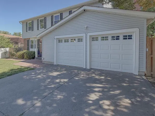 107 Appletree Dr NE, Leesburg, VA 20176