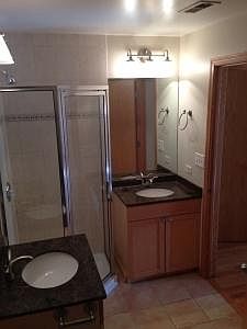 4th image of 2240 W Armitage Ave #P14