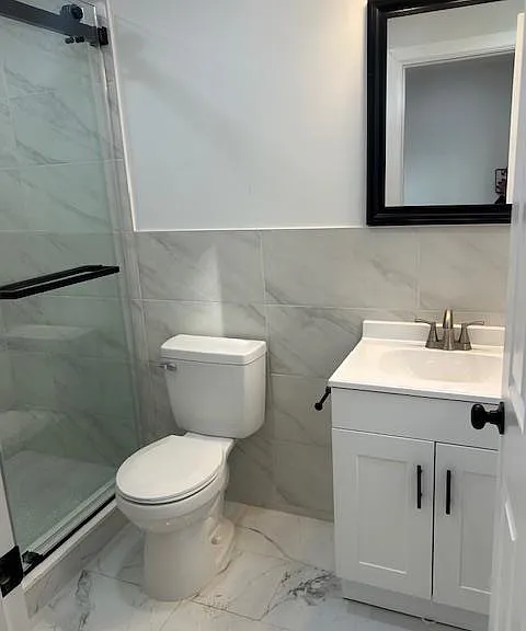 88 Romaine Ave — Photo 15
