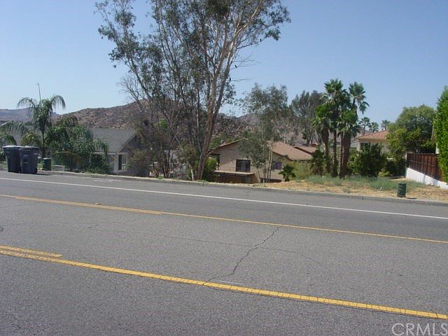 1st image of 22527 Canyon Lake Dr S