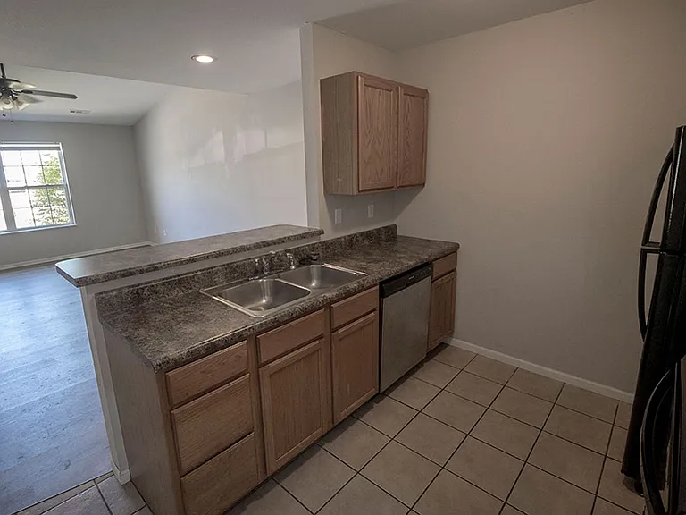 1508 Typhoon Ct — Photo 7