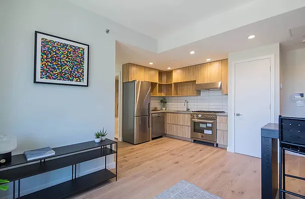 Rented by Luxhome LLC | media 10