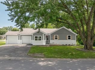 2710 Roma Ln, Country Club, MO 64505