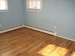 5th image of 506 Boxwood Dr