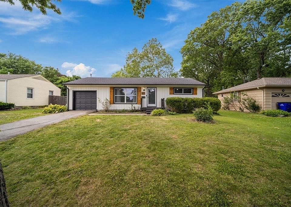 トップス paark 8014 W 85th St, Overland Park, KS 66212 | Zillow