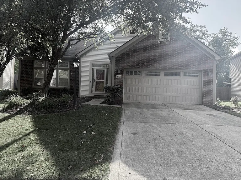 4723 Shineystone Way — Photo 1