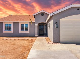 3237 Shady Vista Ln, Rosamond, CA 93560