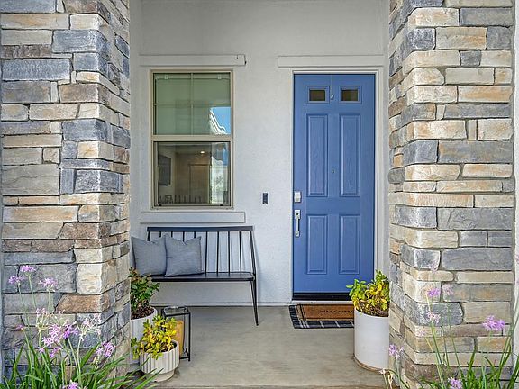 3rd image of 12766 Montbrook Way