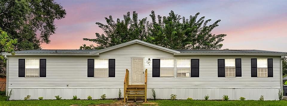 1st image of 207 BRADBURY ROAD