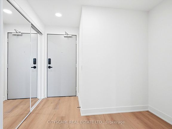 3rd image of 758 Dovercourt Rd #901
