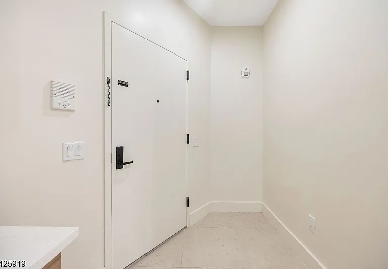 10 School St #7 — Photo 13