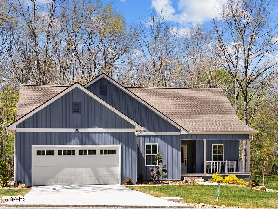 1st image of 160 Hawes Cir