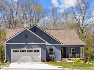 160 Hawes Cir, Crossville, TN 38558