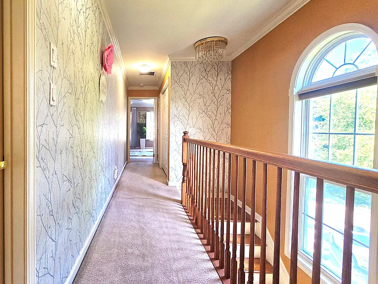 324 Winthrop Dr — Photo 13