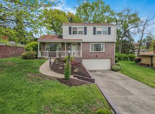 1262 Loyal Dr, Clairton, PA
