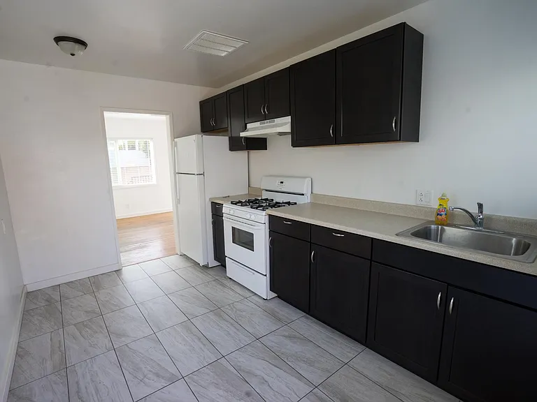 5614 Auckland Ave #5616 — Photo 5