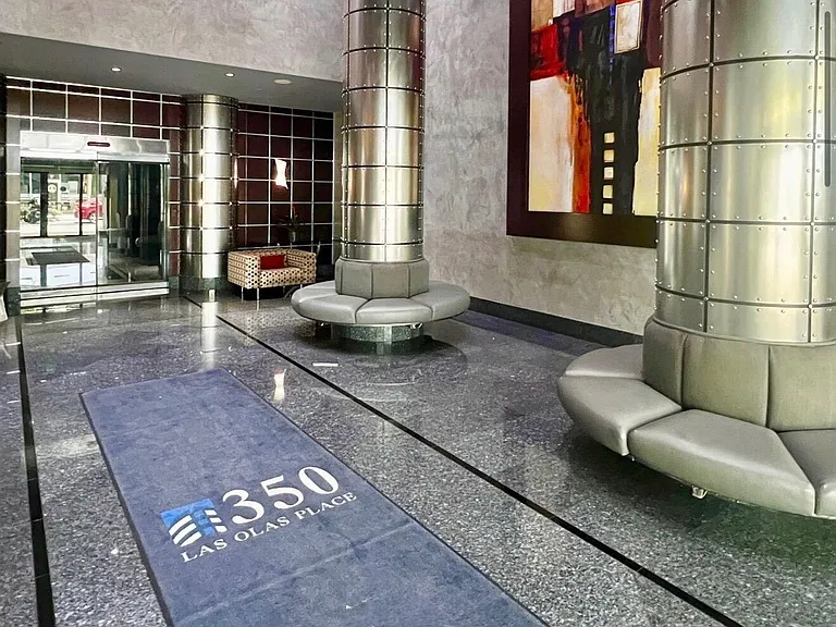 350 SE 2nd St #2630 — Photo 16