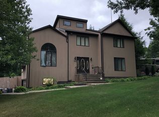 110 Village Ave, Cranston, RI 02920