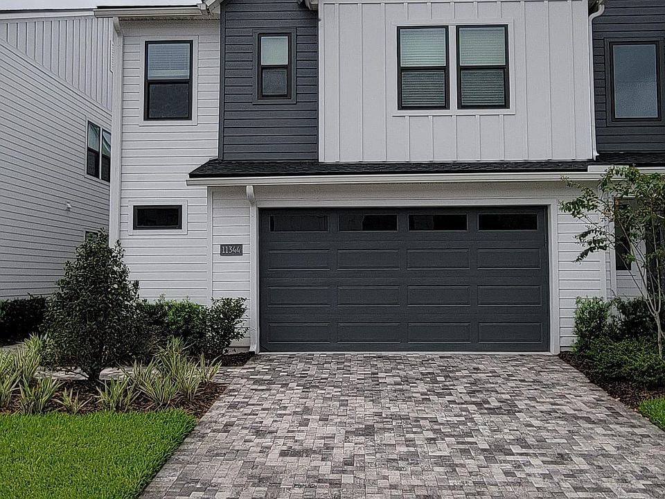 Garage (2 Cars)