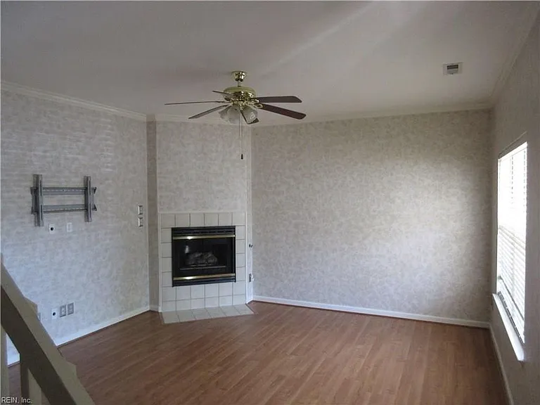 110 Foundry Ct — Photo 16