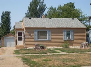 1117 Idaho Ave SE, Huron, SD 57350
