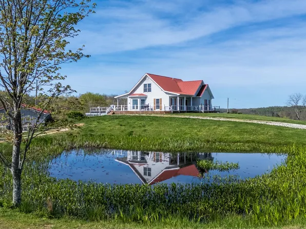 237 Hilltop Ln, Sandy Hook, KY 41171