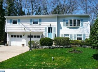 7 Florister Dr, Hamilton, NJ 08690