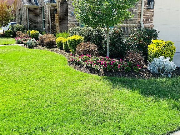 3rd image of 1604 Westchester Dr