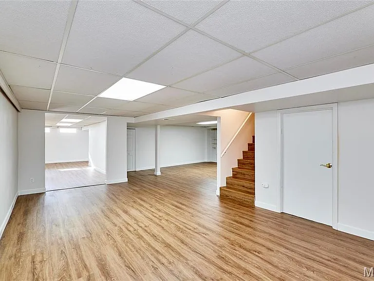 415 Trail Grove Ct — Photo 33