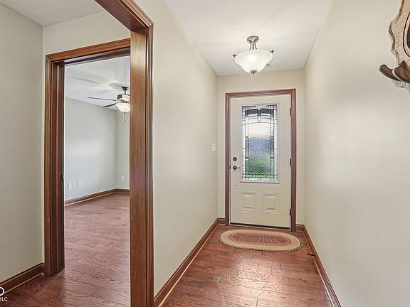 3rd image of 4942 W Congress Cv
