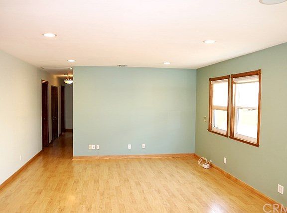 5th image of 10708 Hayford St