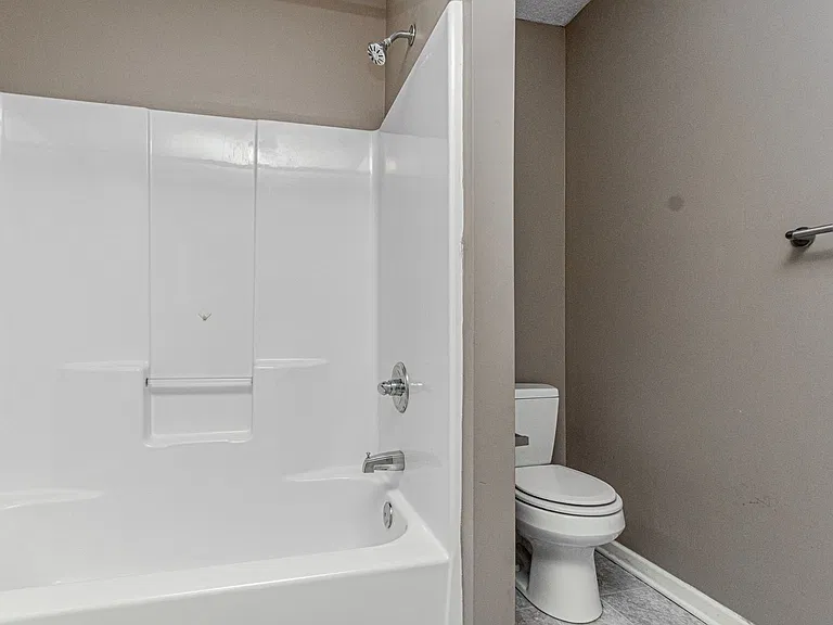 823 Whitetail Ct — Photo 18