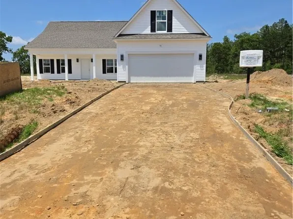 55 Blackgum Ct, Spring Lake, NC 28390