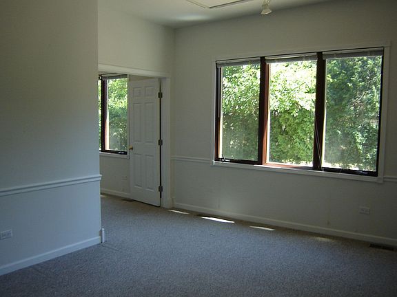 2nd image of 61 S Seymour Ave