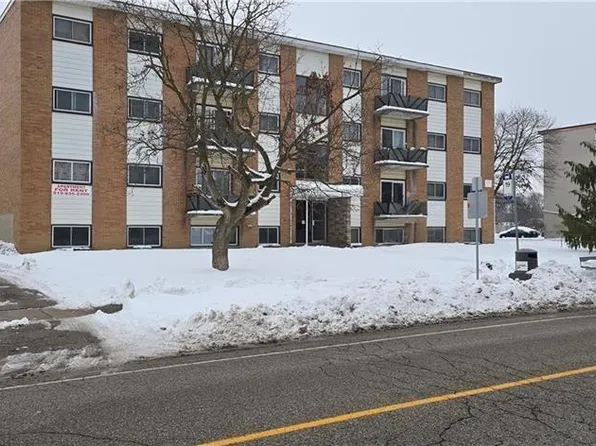 443 Hazel St, Waterloo, ON N2L 3P7